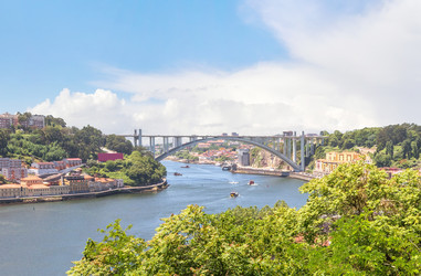 Similar image 21282992