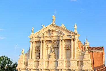 Similar image 21342199