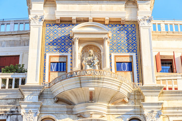 Similar image 21342209