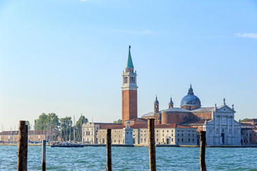 Similar image 21342435