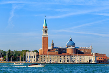 Similar image 21334100