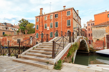 Similar image 21334118