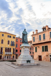 Similar image 21334187