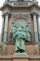 Similar image 21300334