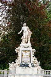 Similar image 21342251