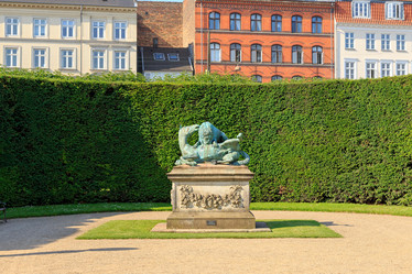 Similar image 21300345