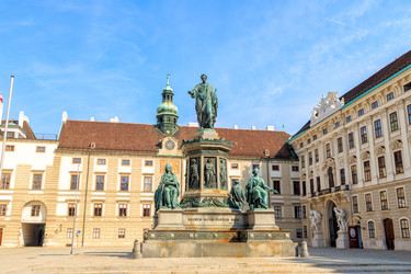 Similar image 21334395