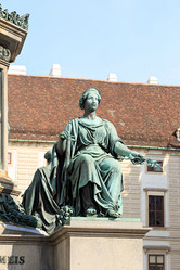 Similar image 21341518