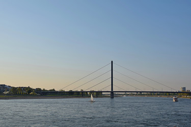 Similar image 21328984