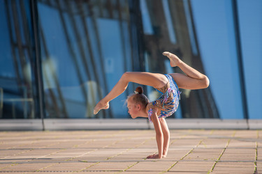 Similar image 21297351