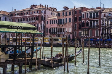 Similar image 21317334