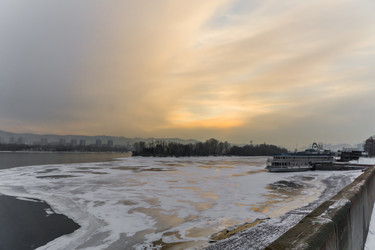 Similar image 21302263