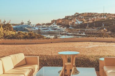 Similar image 21308070