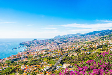 Similar image 21306379