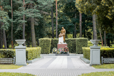 Similar image 21329497