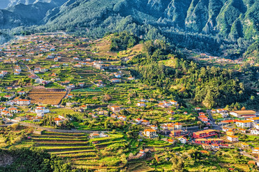 Similar image 21332405