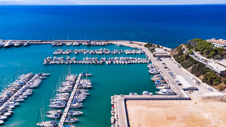 Similar image 21325040