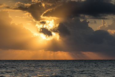 Similar image 21324103