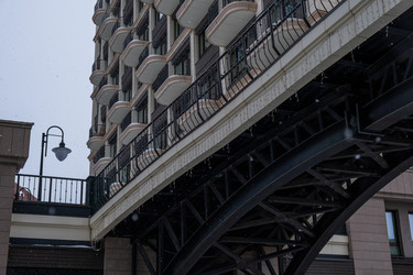 Similar image 21324890