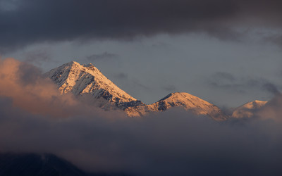 Similar image 21335344