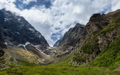 Similar image 21335375