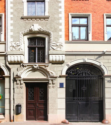 Similar image 21330848