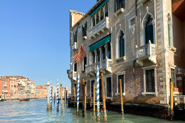 Similar image 21332312