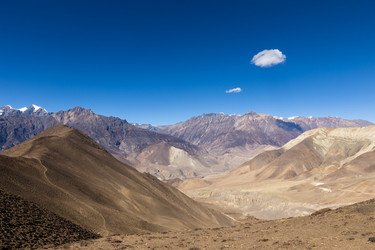 Similar image 21338375