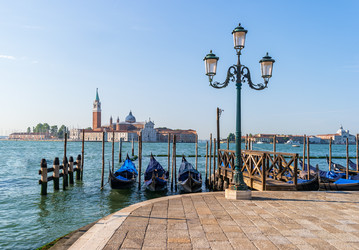 Similar image 21340625