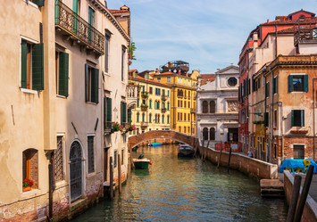 Similar image 21340633