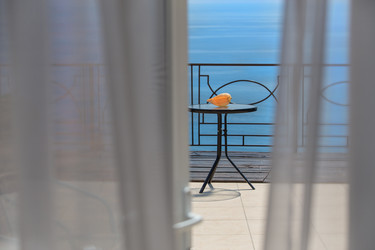 Similar image 21350222