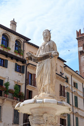 Similar image 21363903