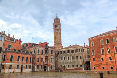 Similar image 21363981