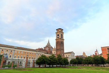 Similar image 21364089