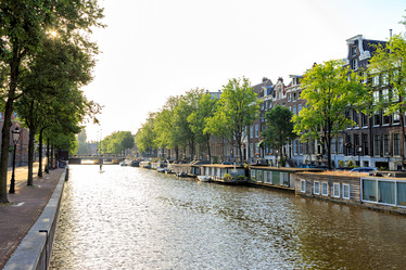 Similar image 21372882