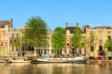 Similar image 21365229