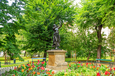 Similar image 21373620