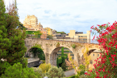 Similar image 21372785