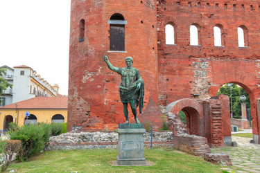 Similar image 21373475