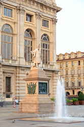 Similar image 21365328