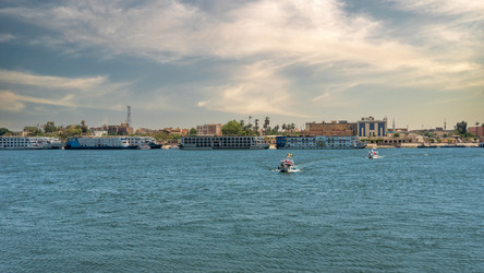 Similar image 21365671