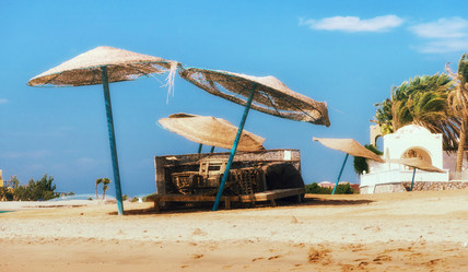 Similar image 21368010