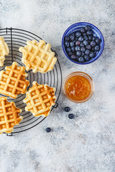 Similar image 21351215