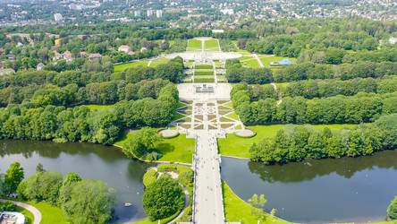 Similar image 21373755