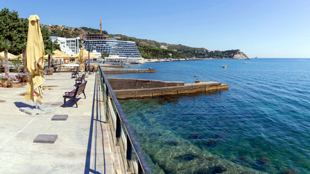 Similar image 21345999