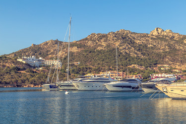 Similar image 21359427