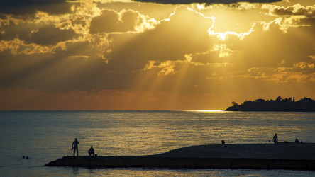 Similar image 21346882