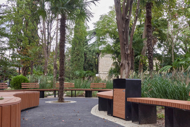 Similar image 21345669