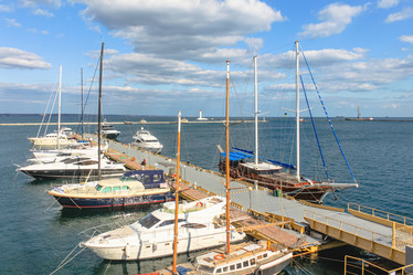 Similar image 21352603