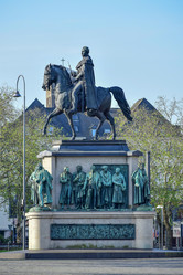 Similar image 21356324